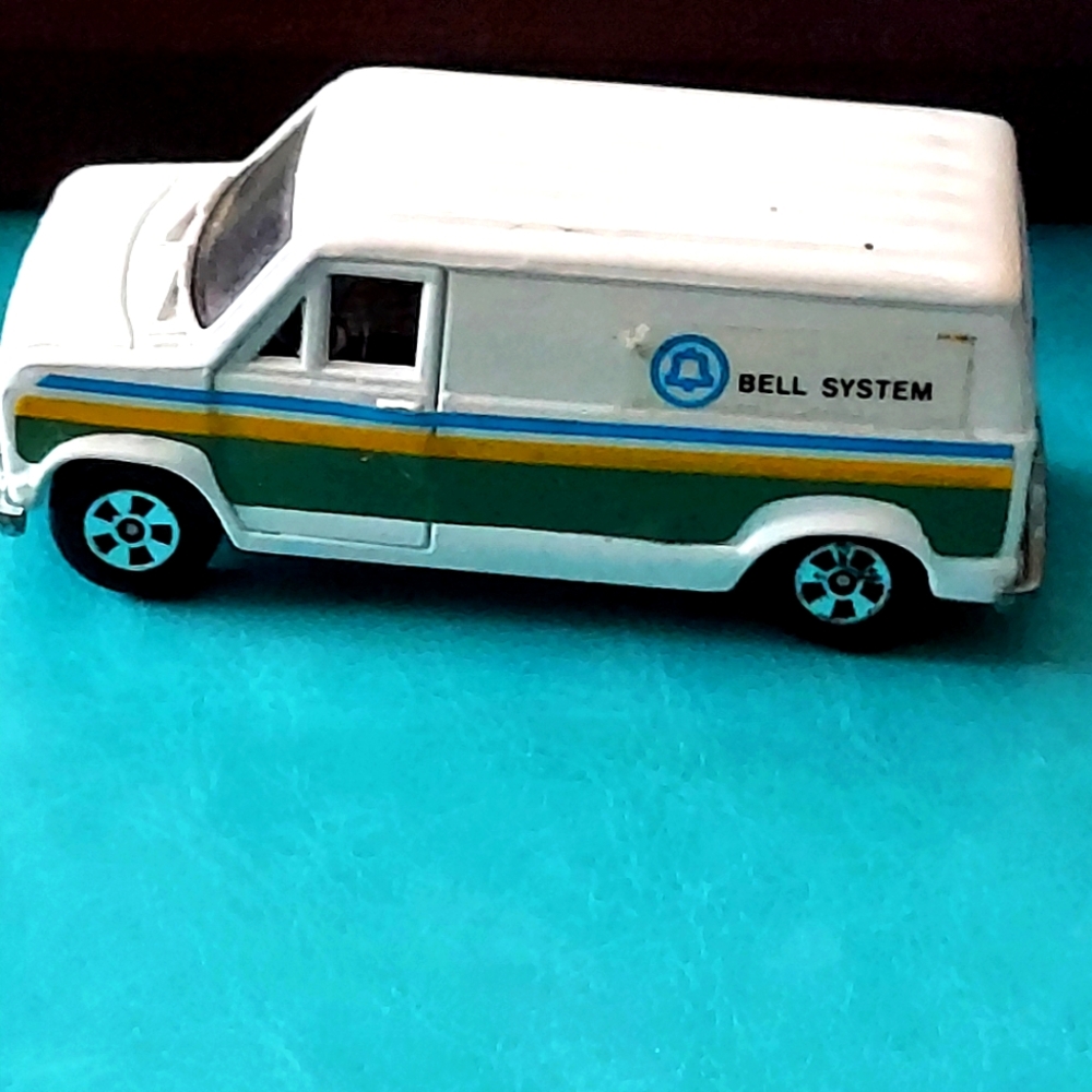 Ertl Bell System Ford Van